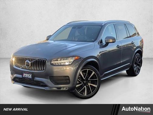 2020 Volvo XC90 T6 Momentum