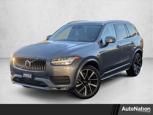 2020 Volvo XC90 T6 Momentum
