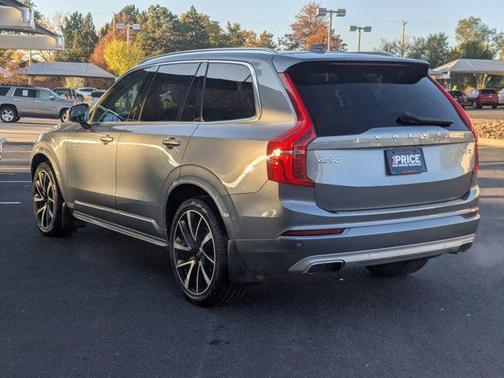 2020 Volvo XC90 T6 Momentum