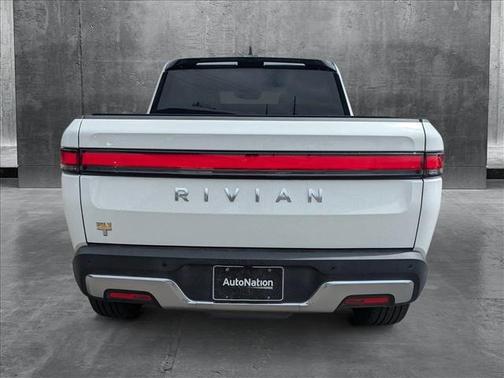 2022 Rivian R1T Adventure