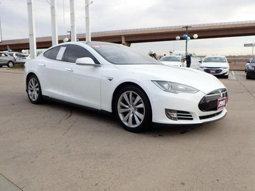 2016 Tesla Model S 85D