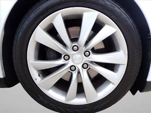 2016 Tesla Model S 85D