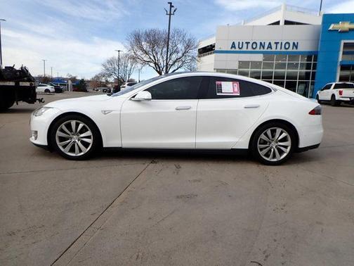 2016 Tesla Model S 85D