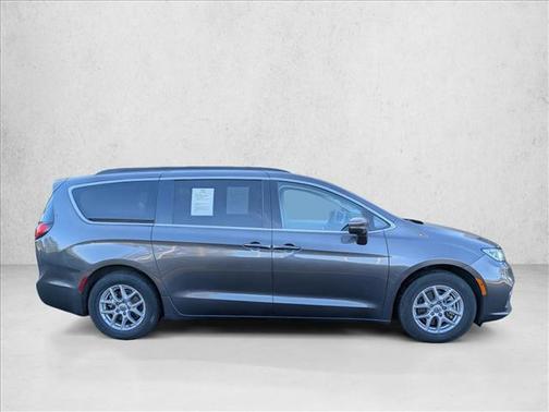 Granite Crystal Metallic Clearcoat 2022 Chrysler Pacifica Touring L