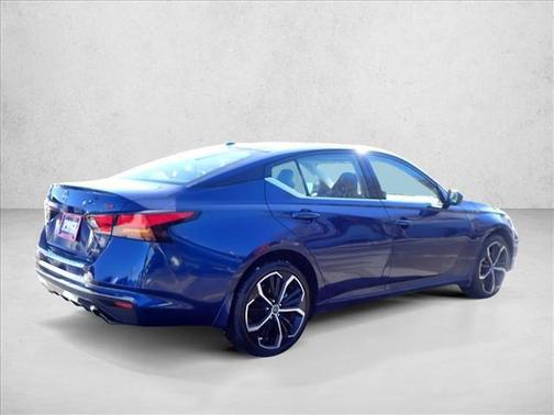 2023 Nissan Altima SR Intelligent AWD