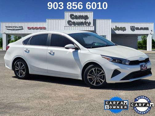 Snow White Pearl 2024 Kia Forte LXS