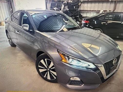 2021 Nissan Altima 2.5 SV