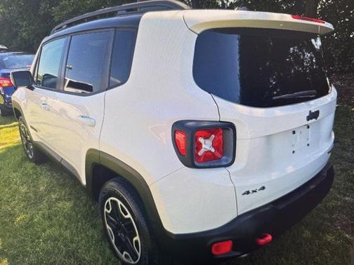 2016 Jeep Renegade Trailhawk