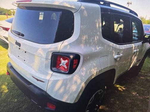 2016 Jeep Renegade Trailhawk