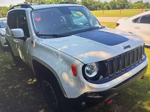 2016 Jeep Renegade Trailhawk