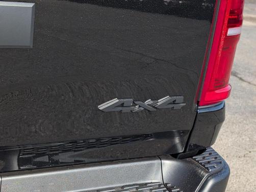 2026 RAM 1500 RHO Crew Cab 4x4 5'7' Box