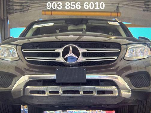 2018 Mercedes-Benz GLC 300 Base