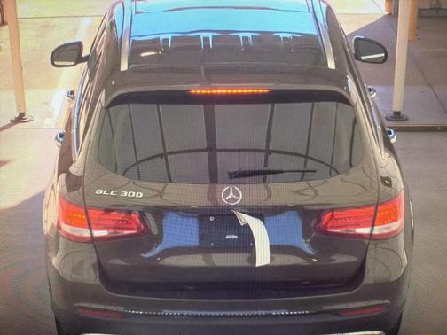 2018 Mercedes-Benz GLC 300 Base