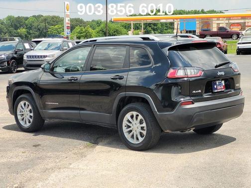 Diamond Black Crystal Pearlcoat 2021 Jeep Cherokee Latitude