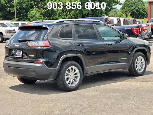 Diamond Black Crystal Pearlcoat 2021 Jeep Cherokee Latitude
