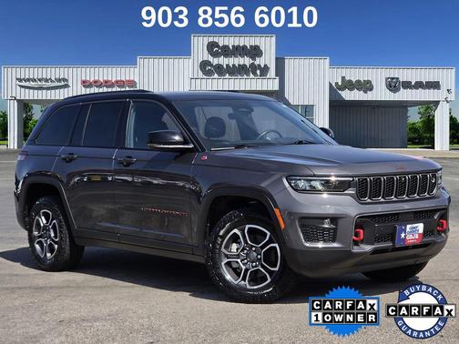 Baltic Gray Metallic Clearcoat 2022 Jeep Grand Cherokee Trailhawk