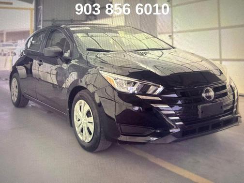 Super Black 2024 Nissan Versa 1.6 S