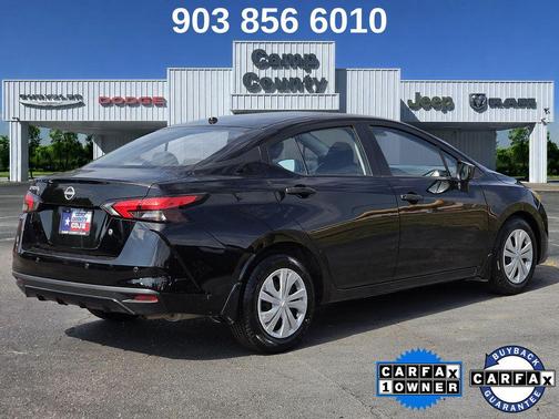 Super Black 2024 Nissan Versa 1.6 S