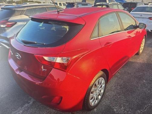 2017 Hyundai Elantra GT Base
