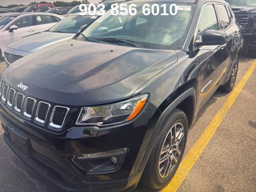 Diamond Black Crystal Pearlcoat 2017 Jeep New Compass Latitude