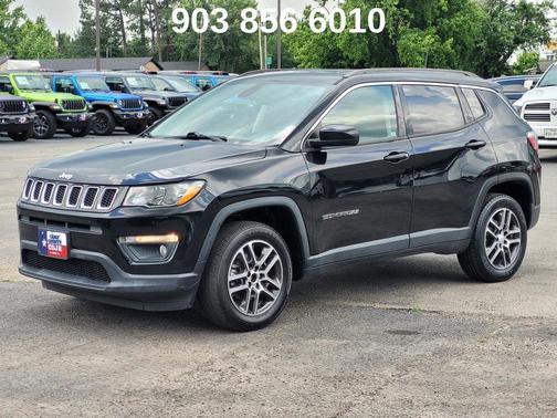 Diamond Black Crystal Pearlcoat 2017 Jeep New Compass Latitude