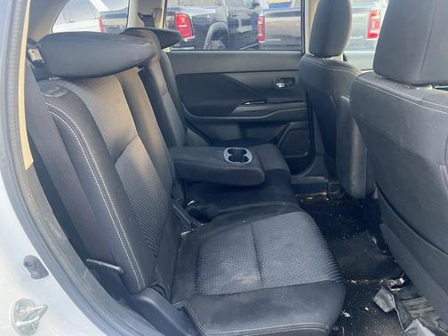 2018 Mitsubishi Outlander SE