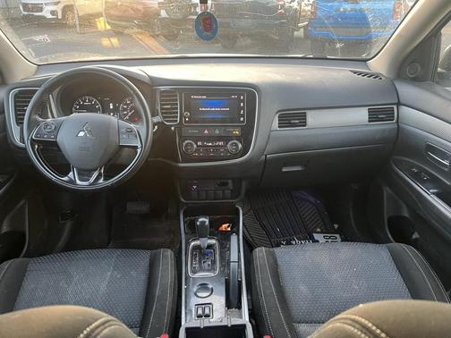 2018 Mitsubishi Outlander SE