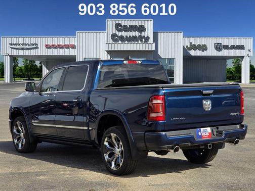Patriot Blue Pearlcoat 2022 RAM 1500 Limited