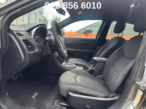 Tungsten Metallic Clearcoat 2013 Chrysler 200 Touring