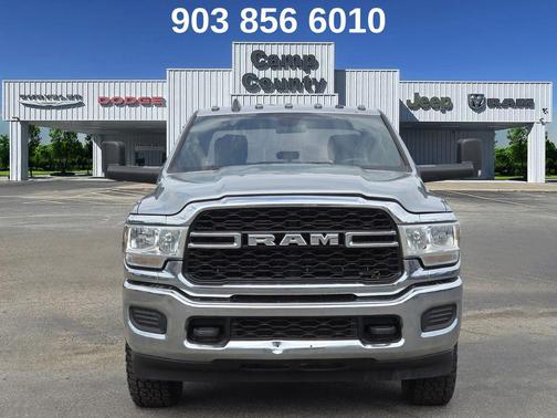 2022 RAM 3500 Tradesman Crew Cab 4x4 8' Box
