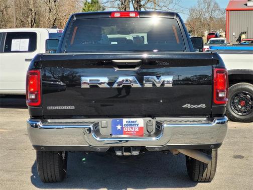 2025 RAM 2500 Big Horn Crew Cab 4x4 6'4' Box