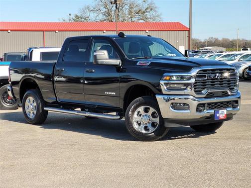 2025 RAM 2500 Big Horn Crew Cab 4x4 6'4' Box