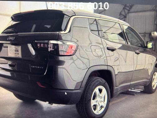 Granite Crystal Metallic Clearcoat 2022 Jeep Compass Sport