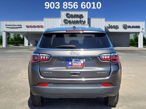 Granite Crystal Metallic Clearcoat 2022 Jeep Compass Sport