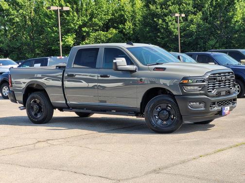 Ceramic Gray Clearcoat 2026 RAM 2500 Tradesman Crew Cab 4x2 6'4' Box