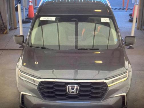 2023 Honda Pilot 2WD LX