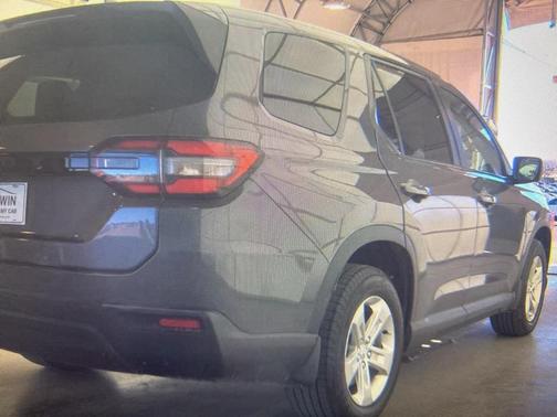 2023 Honda Pilot 2WD LX