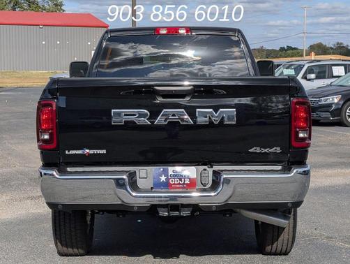 Diamond Black Crystal Pearlcoat 2026 RAM 2500 Lone Star