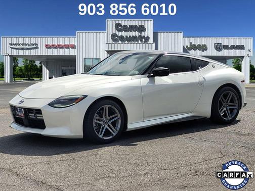 Pearl White Tricoat/Super Black 2025 Nissan Z Sport Automatic Transmission