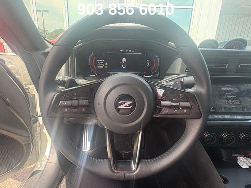 Pearl White Tricoat/Super Black 2025 Nissan Z Sport Automatic Transmission