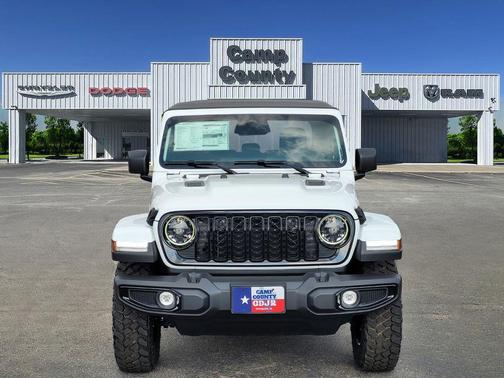 Bright White Clearcoat 2026 Jeep Gladiator Willys 4x4