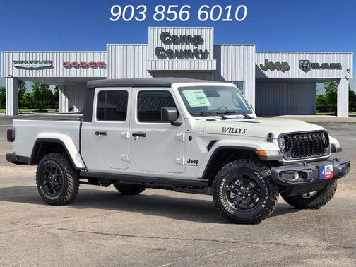 Bright White Clearcoat 2026 Jeep Gladiator Willys 4x4
