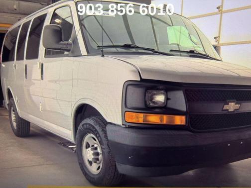2017 Chevrolet Express 2500 LT
