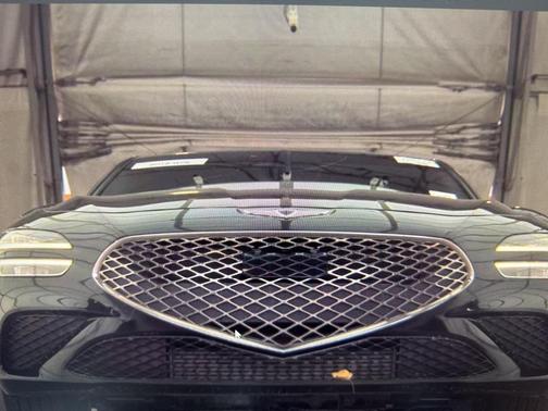 2022 Genesis G70 2.0T RWD