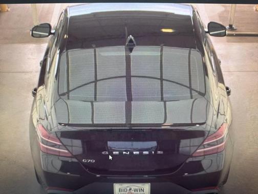 2022 Genesis G70 2.0T RWD