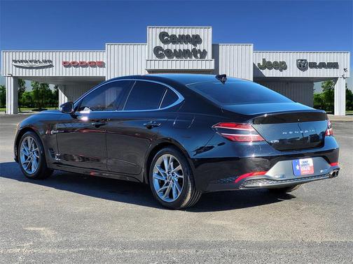 2022 Genesis G70 2.0T RWD