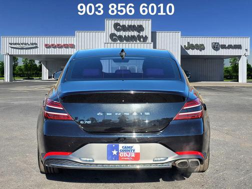 2022 Genesis G70 2.0T RWD