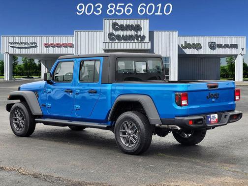 Hydro Blue Pearlcoat 2026 Jeep Gladiator Sport