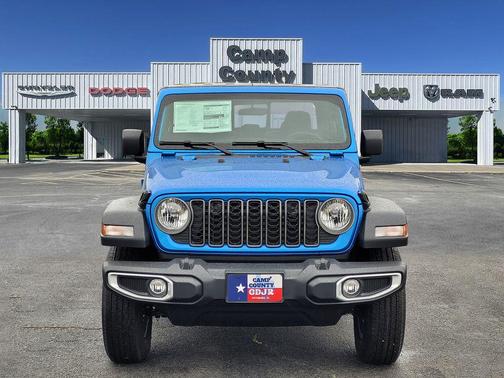 2026 Jeep Gladiator Sport