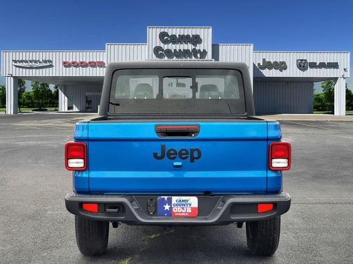 2026 Jeep Gladiator Sport